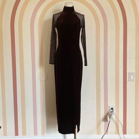 Vintage Tadashi Chocolate Brown Velvet Embellished Gown Size Medium - Picture 2 of 15